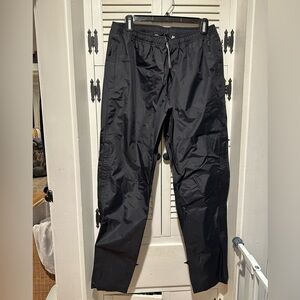 NWT Patagonia rainproof pants